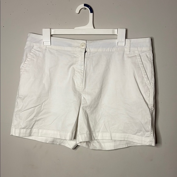 Crown & Ivy Women's Classic White Shorts - Picture 1 of 7